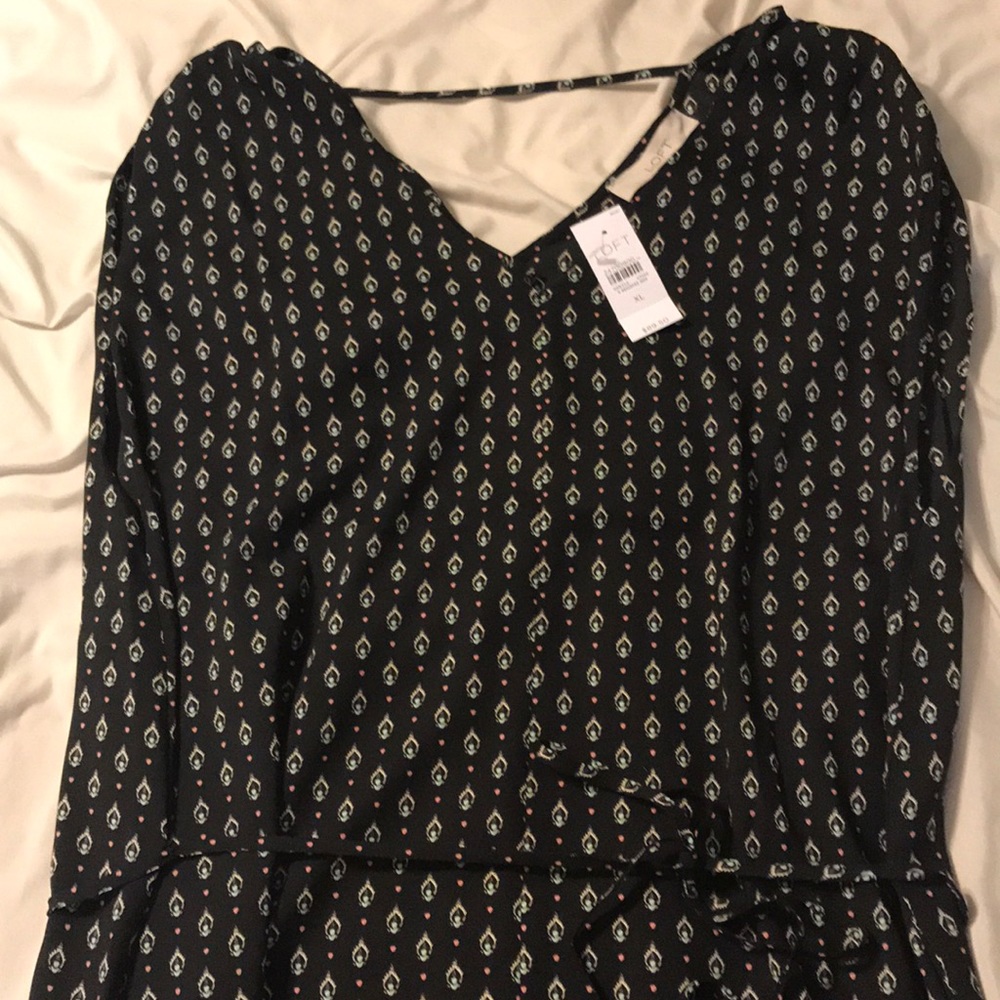 Knee length v-neck dress